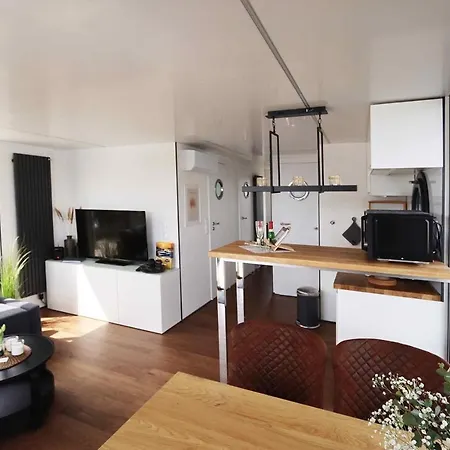 Hausboot La Mare Claudia Apartamento